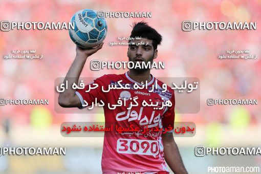 381493, Tehran, Iran, لیگ برتر فوتبال ایران، Persian Gulf Cup، Week 30، Second Leg، Persepolis 2 v 1 Rah Ahan on 2016/05/13 at Azadi Stadium