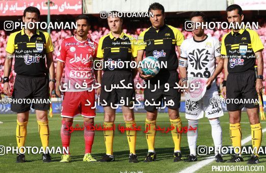 378851, Tehran, Iran, لیگ برتر فوتبال ایران، Persian Gulf Cup، Week 30، Second Leg، Persepolis 2 v 1 Rah Ahan on 2016/05/13 at Azadi Stadium