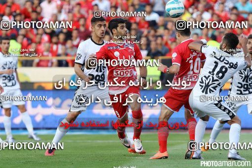 380858, Tehran, Iran, لیگ برتر فوتبال ایران، Persian Gulf Cup، Week 30، Second Leg، Persepolis 2 v 1 Rah Ahan on 2016/05/13 at Azadi Stadium