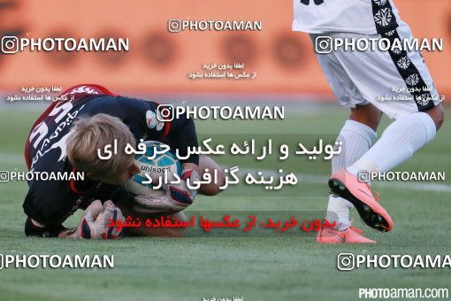 379840, Tehran, Iran, لیگ برتر فوتبال ایران، Persian Gulf Cup، Week 30، Second Leg، Persepolis 2 v 1 Rah Ahan on 2016/05/13 at Azadi Stadium
