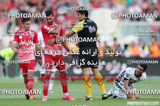 381554, Tehran, Iran, لیگ برتر فوتبال ایران، Persian Gulf Cup، Week 30، Second Leg، Persepolis 2 v 1 Rah Ahan on 2016/05/13 at Azadi Stadium