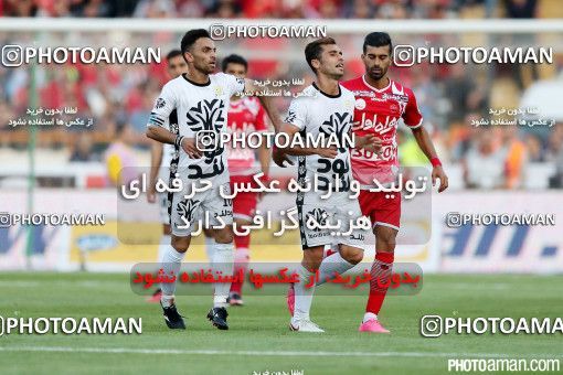 381541, Tehran, Iran, لیگ برتر فوتبال ایران، Persian Gulf Cup، Week 30، Second Leg، Persepolis 2 v 1 Rah Ahan on 2016/05/13 at Azadi Stadium
