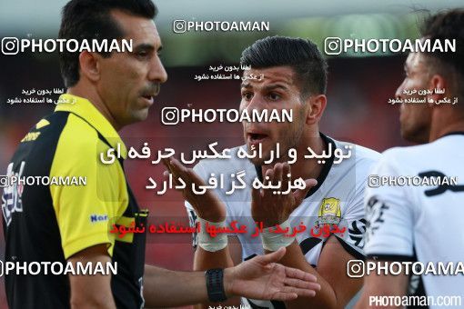 378913, Tehran, Iran, لیگ برتر فوتبال ایران، Persian Gulf Cup، Week 30، Second Leg، Persepolis 2 v 1 Rah Ahan on 2016/05/13 at Azadi Stadium