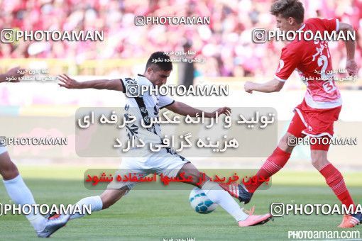378868, Tehran, Iran, لیگ برتر فوتبال ایران، Persian Gulf Cup، Week 30، Second Leg، Persepolis 2 v 1 Rah Ahan on 2016/05/13 at Azadi Stadium