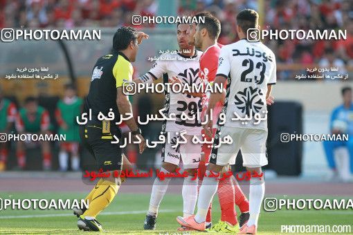 380678, Tehran, Iran, لیگ برتر فوتبال ایران، Persian Gulf Cup، Week 30، Second Leg، Persepolis 2 v 1 Rah Ahan on 2016/05/13 at Azadi Stadium