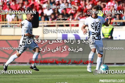378861, Tehran, Iran, لیگ برتر فوتبال ایران، Persian Gulf Cup، Week 30، Second Leg، Persepolis 2 v 1 Rah Ahan on 2016/05/13 at Azadi Stadium