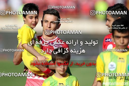 381475, Tehran, Iran, لیگ برتر فوتبال ایران، Persian Gulf Cup، Week 30، Second Leg، Persepolis 2 v 1 Rah Ahan on 2016/05/13 at Azadi Stadium