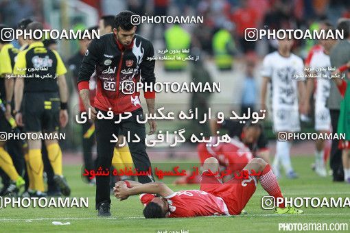 380525, Tehran, Iran, لیگ برتر فوتبال ایران، Persian Gulf Cup، Week 30، Second Leg، Persepolis 2 v 1 Rah Ahan on 2016/05/13 at Azadi Stadium