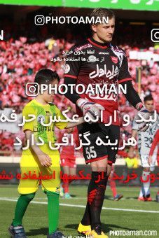 378939, Tehran, Iran, لیگ برتر فوتبال ایران، Persian Gulf Cup، Week 30، Second Leg، Persepolis 2 v 1 Rah Ahan on 2016/05/13 at Azadi Stadium