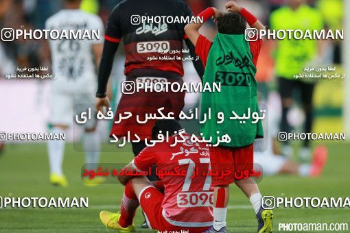 379718, Tehran, Iran, لیگ برتر فوتبال ایران، Persian Gulf Cup، Week 30، Second Leg، Persepolis 2 v 1 Rah Ahan on 2016/05/13 at Azadi Stadium