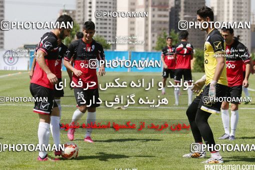 446793, Tehran, Iran, Iran Football Team Training Session on 2016/05/23 at Research Institute of Petroleum Industry