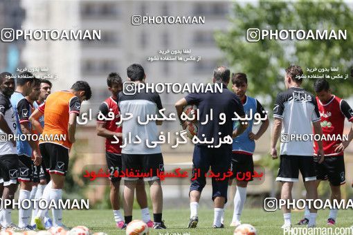 447052, Tehran, Iran, Iran Football Team Training Session on 2016/05/23 at Research Institute of Petroleum Industry