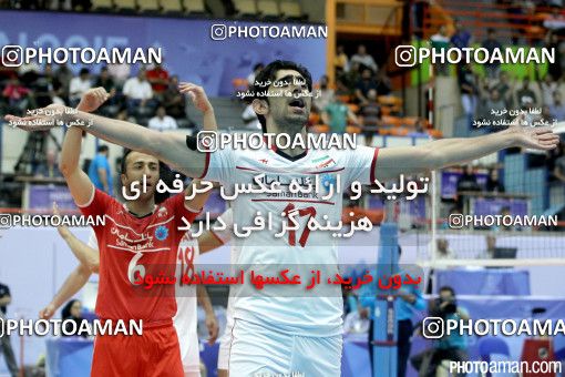 458123, مرحله نیمه نهایی  مسابقات والیبال قهرمانی مردان آسیا 2015، ، تهران، سالن دوازده هزار نفری ورزشگاه آزادی، 1394/05/16، ایران ۳ -  چین ۲