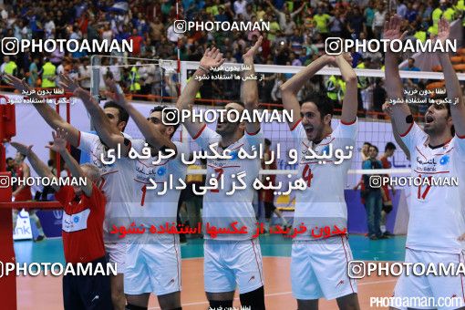 458132, مرحله نیمه نهایی  مسابقات والیبال قهرمانی مردان آسیا 2015، ، تهران، سالن دوازده هزار نفری ورزشگاه آزادی، 1394/05/16، ایران ۳ -  چین ۲
