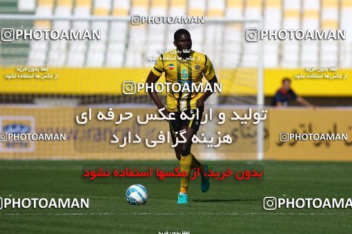 609249, Isfahan, , جام حذفی فوتبال ایران, 1/16 stage, Khorramshahr Cup, Sepahan 1 v 0 Pars Jonoubi Jam on 2016/11/04 at Naghsh-e Jahan Stadium