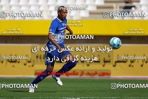 609237, Isfahan, , جام حذفی فوتبال ایران, 1/16 stage, Khorramshahr Cup, Sepahan 1 v 0 Pars Jonoubi Jam on 2016/11/04 at Naghsh-e Jahan Stadium