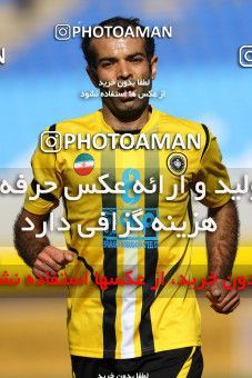 609190, Isfahan, , جام حذفی فوتبال ایران, 1/16 stage, Khorramshahr Cup, Sepahan 1 v 0 Pars Jonoubi Jam on 2016/11/04 at Naghsh-e Jahan Stadium