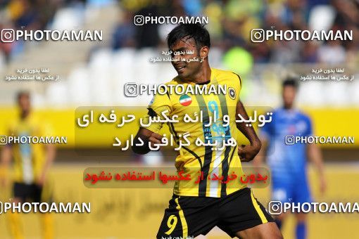 609197, Isfahan, , جام حذفی فوتبال ایران, 1/16 stage, Khorramshahr Cup, Sepahan 1 v 0 Pars Jonoubi Jam on 2016/11/04 at Naghsh-e Jahan Stadium