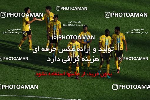 609208, Isfahan, , جام حذفی فوتبال ایران, 1/16 stage, Khorramshahr Cup, Sepahan 1 v 0 Pars Jonoubi Jam on 2016/11/04 at Naghsh-e Jahan Stadium