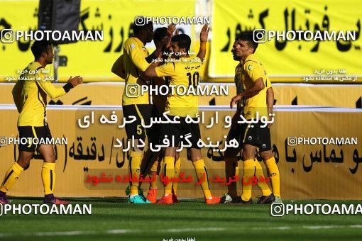 612538, Isfahan, [*parameter:4*], لیگ برتر فوتبال ایران، Persian Gulf Cup، Week 13، First Leg، Sepahan 4 v 1 Saba on 2016/12/09 at Naghsh-e Jahan Stadium