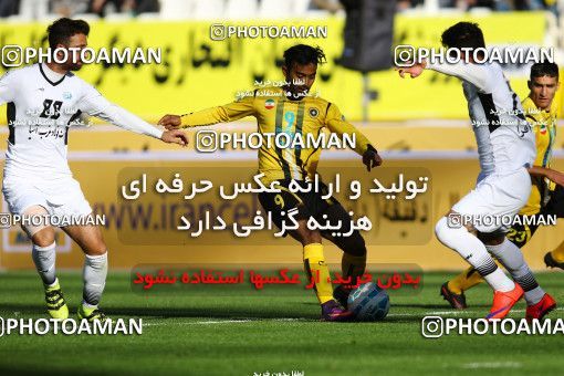 612640, Isfahan, [*parameter:4*], لیگ برتر فوتبال ایران، Persian Gulf Cup، Week 13، First Leg، Sepahan 4 v 1 Saba on 2016/12/09 at Naghsh-e Jahan Stadium