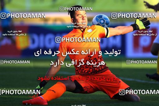 612530, Isfahan, [*parameter:4*], لیگ برتر فوتبال ایران، Persian Gulf Cup، Week 13، First Leg، Sepahan 4 v 1 Saba on 2016/12/09 at Naghsh-e Jahan Stadium