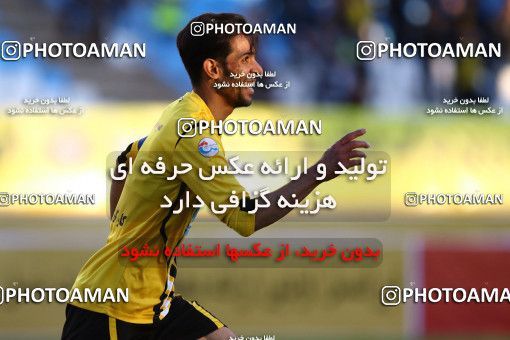 612668, Isfahan, [*parameter:4*], لیگ برتر فوتبال ایران، Persian Gulf Cup، Week 13، First Leg، Sepahan 4 v 1 Saba on 2016/12/09 at Naghsh-e Jahan Stadium