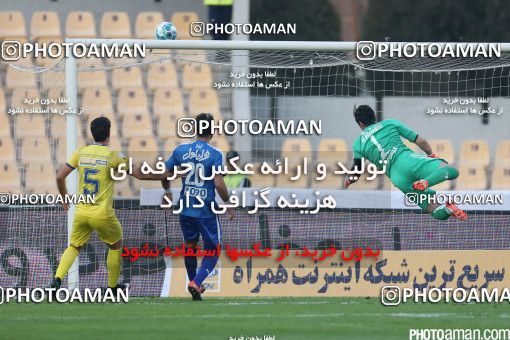 517980, Tehran, [*parameter:4*], لیگ برتر فوتبال ایران، Persian Gulf Cup، Week 20، Second Leg، Naft Tehran 1 v 0 Esteghlal on 2016/02/14 at Takhti Stadium