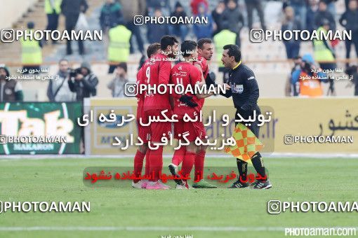518929, Tehran, [*parameter:4*], لیگ برتر فوتبال ایران، Persian Gulf Cup، Week 20، Second Leg، Persepolis 2 v 0 Tractor Sazi on 2017/02/05 at Azadi Stadium