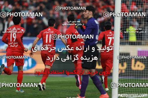 519850, Tehran, [*parameter:4*], لیگ برتر فوتبال ایران، Persian Gulf Cup، Week 20، Second Leg، Persepolis 2 v 0 Tractor Sazi on 2017/02/05 at Azadi Stadium