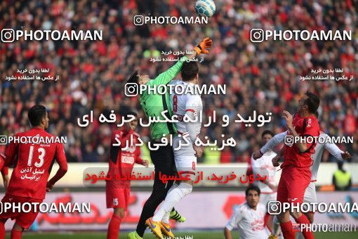 519501, Tehran, [*parameter:4*], لیگ برتر فوتبال ایران، Persian Gulf Cup، Week 20، Second Leg، Persepolis 2 v 0 Tractor Sazi on 2017/02/05 at Azadi Stadium