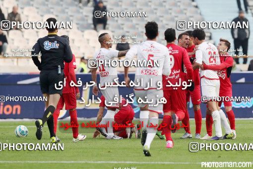 518913, Tehran, [*parameter:4*], لیگ برتر فوتبال ایران، Persian Gulf Cup، Week 20، Second Leg، Persepolis 2 v 0 Tractor Sazi on 2017/02/05 at Azadi Stadium