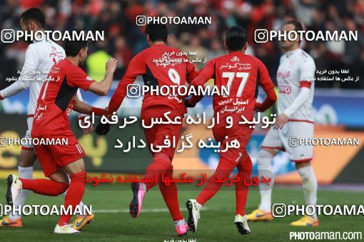 519847, Tehran, [*parameter:4*], لیگ برتر فوتبال ایران، Persian Gulf Cup، Week 20، Second Leg، Persepolis 2 v 0 Tractor Sazi on 2017/02/05 at Azadi Stadium