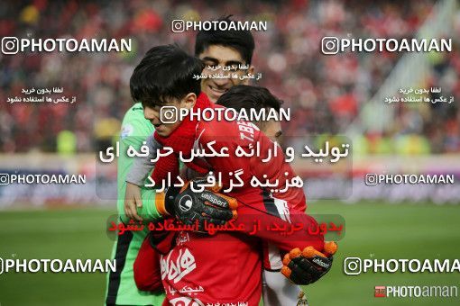 519482, Tehran, [*parameter:4*], لیگ برتر فوتبال ایران، Persian Gulf Cup، Week 20، Second Leg، Persepolis 2 v 0 Tractor Sazi on 2017/02/05 at Azadi Stadium