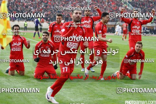 518638, Tehran, [*parameter:4*], لیگ برتر فوتبال ایران، Persian Gulf Cup، Week 20، Second Leg، Persepolis 2 v 0 Tractor Sazi on 2017/02/05 at Azadi Stadium