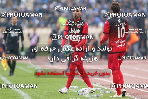 558744, Tehran, Iran, لیگ برتر فوتبال ایران، Persian Gulf Cup، Week 21، Second Leg، Esteghlal 3 v 2 Persepolis on 2017/02/12 at Azadi Stadium