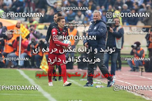 558983, Tehran, Iran, لیگ برتر فوتبال ایران، Persian Gulf Cup، Week 21، Second Leg، Esteghlal 3 v 2 Persepolis on 2017/02/12 at Azadi Stadium