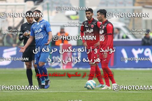 558987, Tehran, Iran, لیگ برتر فوتبال ایران، Persian Gulf Cup، Week 21، Second Leg، Esteghlal 3 v 2 Persepolis on 2017/02/12 at Azadi Stadium
