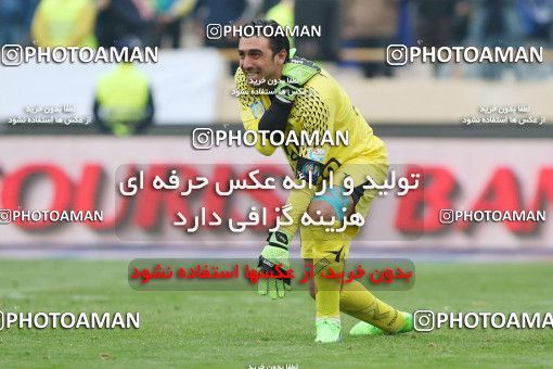 558954, Tehran, Iran, لیگ برتر فوتبال ایران، Persian Gulf Cup، Week 21، Second Leg، Esteghlal 3 v 2 Persepolis on 2017/02/12 at Azadi Stadium