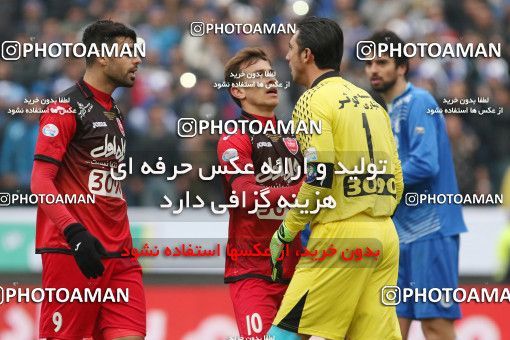 558782, Tehran, Iran, لیگ برتر فوتبال ایران، Persian Gulf Cup، Week 21، Second Leg، Esteghlal 3 v 2 Persepolis on 2017/02/12 at Azadi Stadium