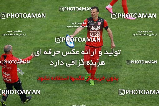 556995, Tehran, Iran, لیگ برتر فوتبال ایران، Persian Gulf Cup، Week 21، Second Leg، Esteghlal 3 v 2 Persepolis on 2017/02/12 at Azadi Stadium