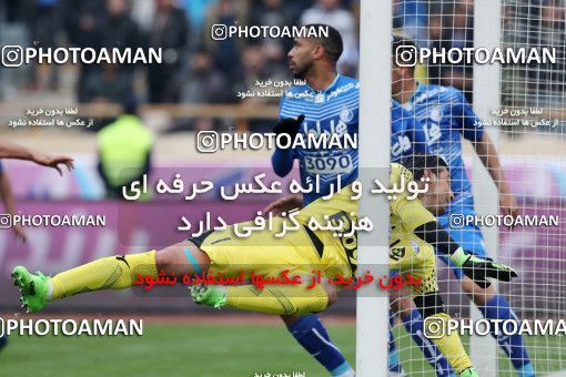 558057, Tehran, Iran, لیگ برتر فوتبال ایران، Persian Gulf Cup، Week 21، Second Leg، Esteghlal 3 v 2 Persepolis on 2017/02/12 at Azadi Stadium