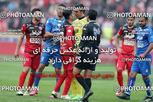 558284, Tehran, Iran, لیگ برتر فوتبال ایران، Persian Gulf Cup، Week 21، Second Leg، Esteghlal 3 v 2 Persepolis on 2017/02/12 at Azadi Stadium