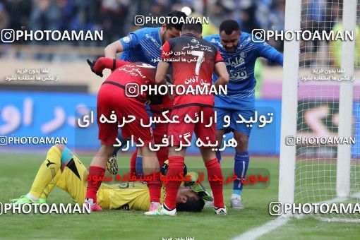 558254, Tehran, Iran, لیگ برتر فوتبال ایران، Persian Gulf Cup، Week 21، Second Leg، Esteghlal 3 v 2 Persepolis on 2017/02/12 at Azadi Stadium