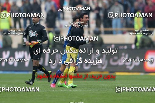 558484, Tehran, Iran, لیگ برتر فوتبال ایران، Persian Gulf Cup، Week 21، Second Leg، Esteghlal 3 v 2 Persepolis on 2017/02/12 at Azadi Stadium