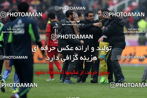 558523, Tehran, Iran, لیگ برتر فوتبال ایران، Persian Gulf Cup، Week 21، Second Leg، Esteghlal 3 v 2 Persepolis on 2017/02/12 at Azadi Stadium