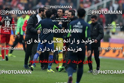 558561, Tehran, Iran, لیگ برتر فوتبال ایران، Persian Gulf Cup، Week 21، Second Leg، Esteghlal 3 v 2 Persepolis on 2017/02/12 at Azadi Stadium