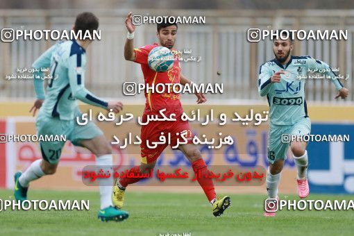 572032, Tehran, [*parameter:4*], لیگ برتر فوتبال ایران، Persian Gulf Cup، Week 21، Second Leg، Naft Tehran 0 v 0 Paykan on 2017/02/09 at Takhti Stadium