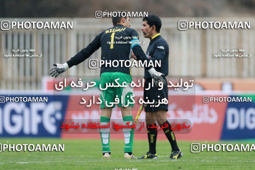 571205, Tehran, [*parameter:4*], لیگ برتر فوتبال ایران، Persian Gulf Cup، Week 21، Second Leg، Naft Tehran 0 v 0 Paykan on 2017/02/09 at Takhti Stadium