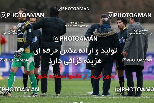 571809, Tehran, [*parameter:4*], لیگ برتر فوتبال ایران، Persian Gulf Cup، Week 21، Second Leg، Naft Tehran 0 v 0 Paykan on 2017/02/09 at Takhti Stadium